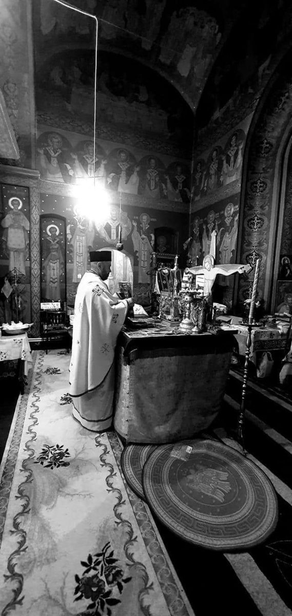 Preotul Mihai Rusu, paroh al Bisericii „Naşterea Maicii Domnului” din Miroslava, a murit