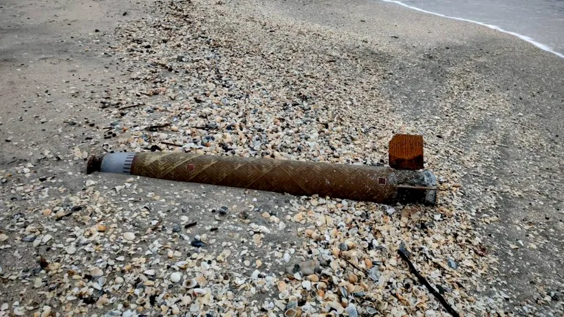 Tubul de rachetă găsită pe o plajă din județul Constanța a fost fabricată în Rusia. Explicațiile MApN