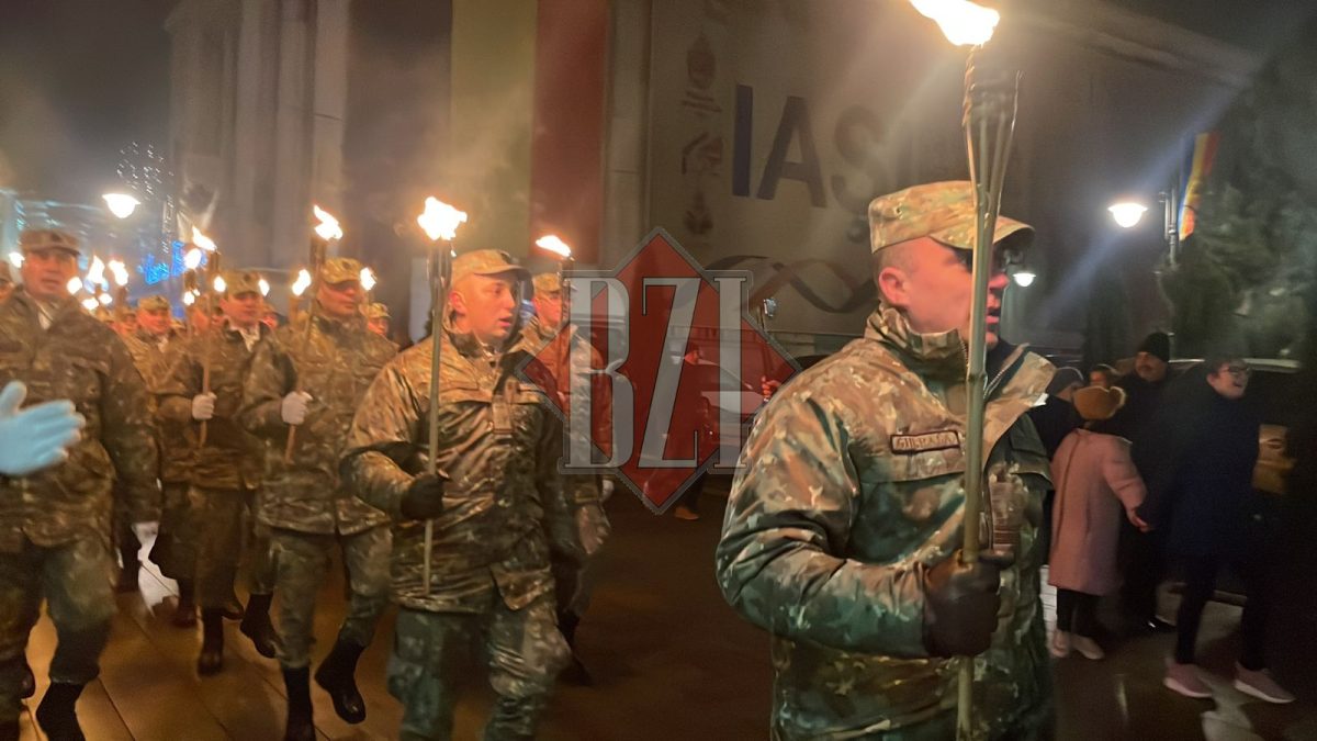 Retragerea cu torţe încheie manifestările de 24 Ianuarie la Iaşi – GALERIE FOTO/LIVE VIDEO