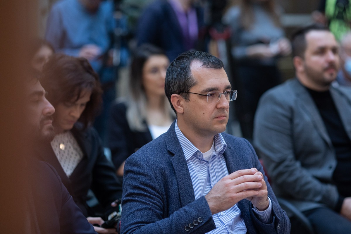 Vlad Voiculescu, fostul ministru al Sănătății, susține că nu este absolut nimeni vinovat de moartea femeii din București