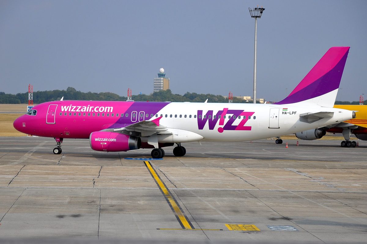 Compania Wizz Air închide baza aeriană de la Bacău, după doar doi ani de funcţionare