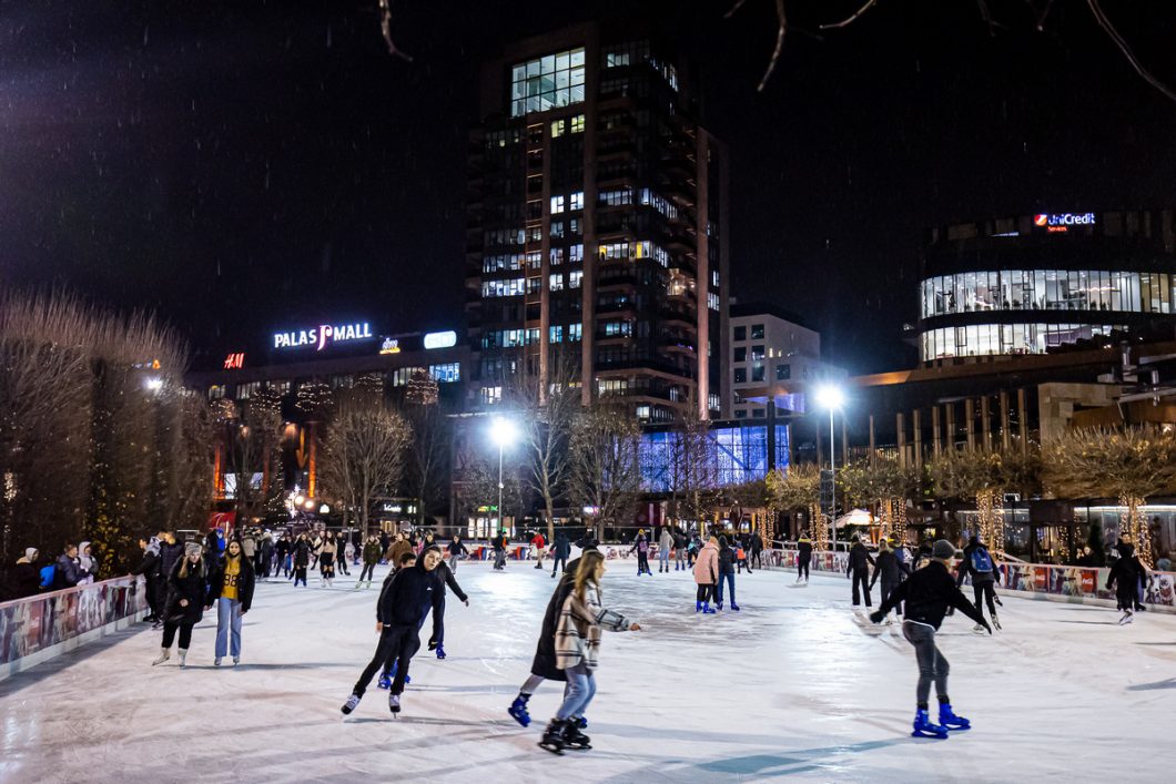Ultimele zile în care te poți să te bucuri de magia gheții, la patinoarul Palas Ice!