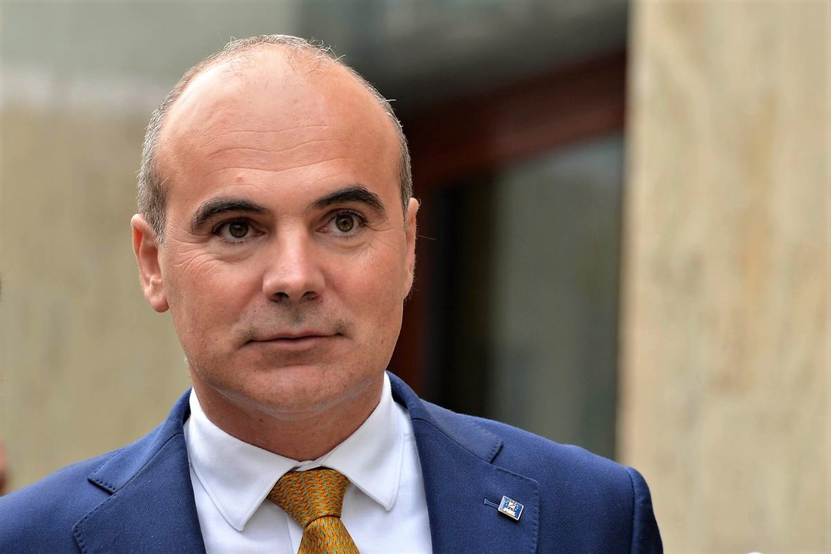 Rareş Bogdan acuză compania OMV Petrom că „în momentul acesta nu doreşte” ca România să devină jucător regional în domeniul energetic