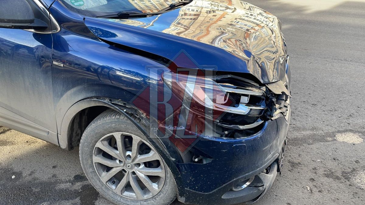 Accident rutier pe strada Moara de Foc. Două autoturisme au intrat în coliziune – FOTO, UPDATE, VIDEO