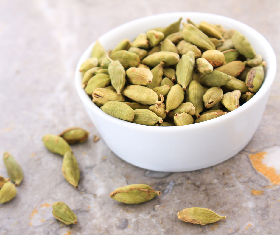 Cardamom beneficii. Unul dintre cele mai populare condimente din Orient