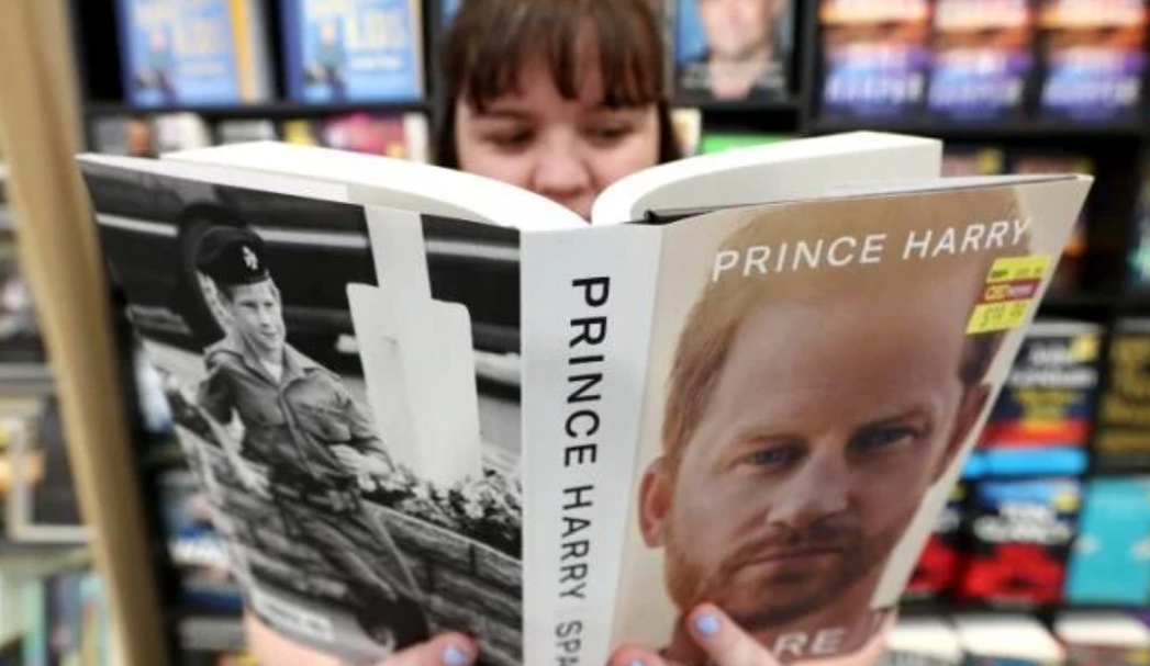 Prinţul Harry vrea să se întâlnească cu William şi regele Charles înainte de încoronare: „Se pare că vrea să se împace cu familia sa”