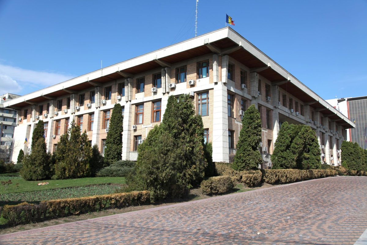 Plenul Consiliului Județean Iași este convocat în cadrul unei şedinţe ordinare pentru a supune votului peste 45 de proiecte de hotărâre