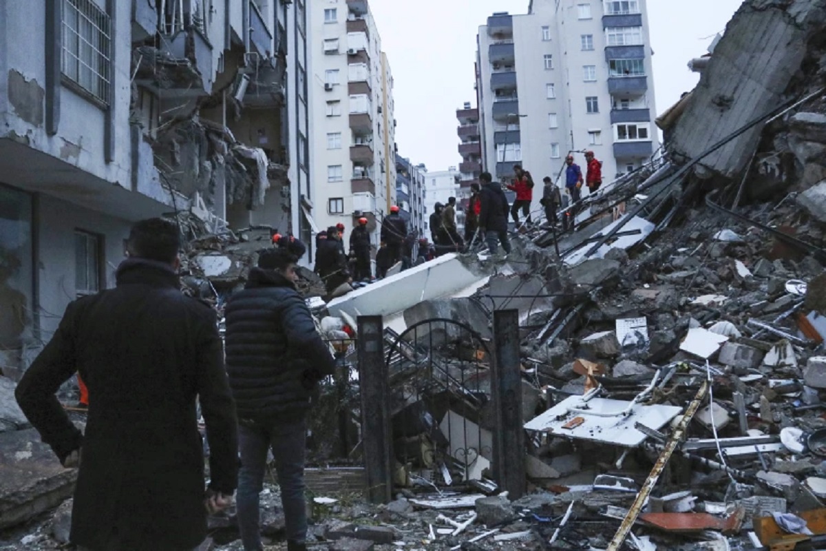 Departamentul pentru Situaţii de Urgenţă anunţă că echipele de salvatori români au ajuns în Turcia