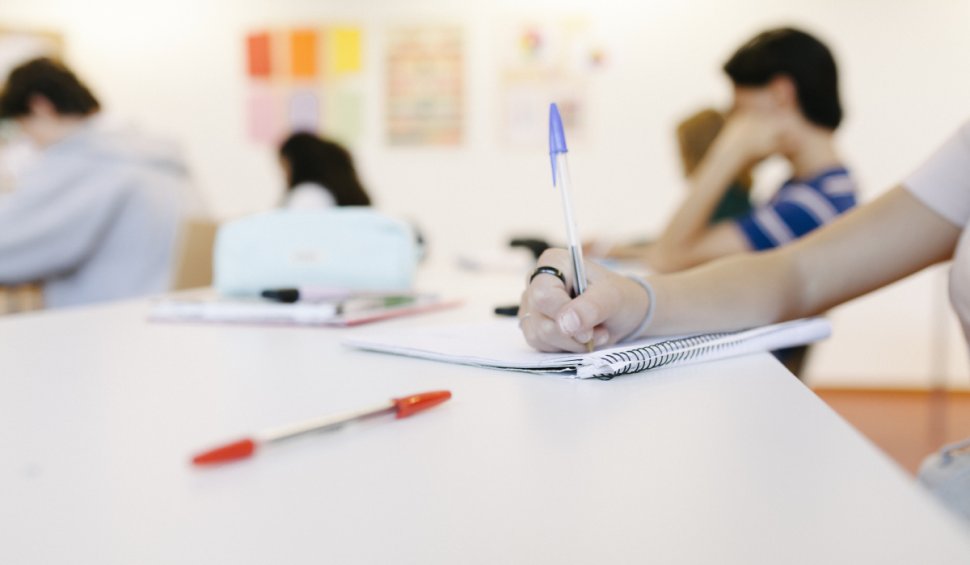 Elevii vor avea o oră în plus pe săptămână, din anul școlar 2023-2024