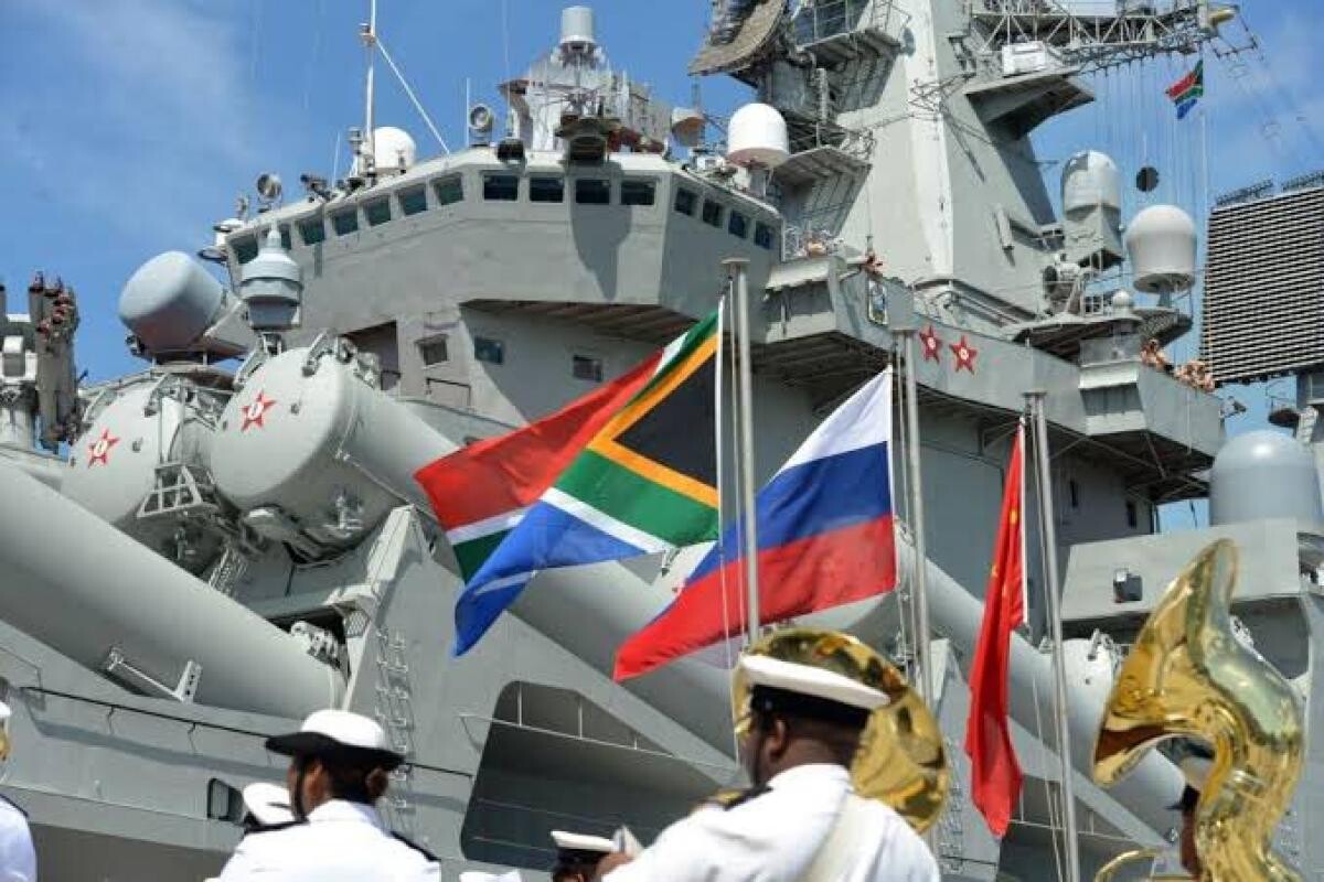 Exercițiu naval al Africii de Sud cu Rusia și China stârnește controverse în Occident