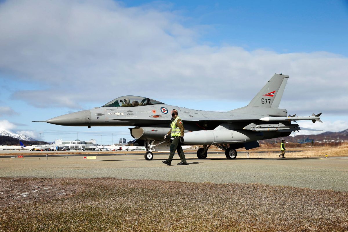 Înalt oficial al Pentagonului argumentează împotriva furnizării de F-16 Ucrainei