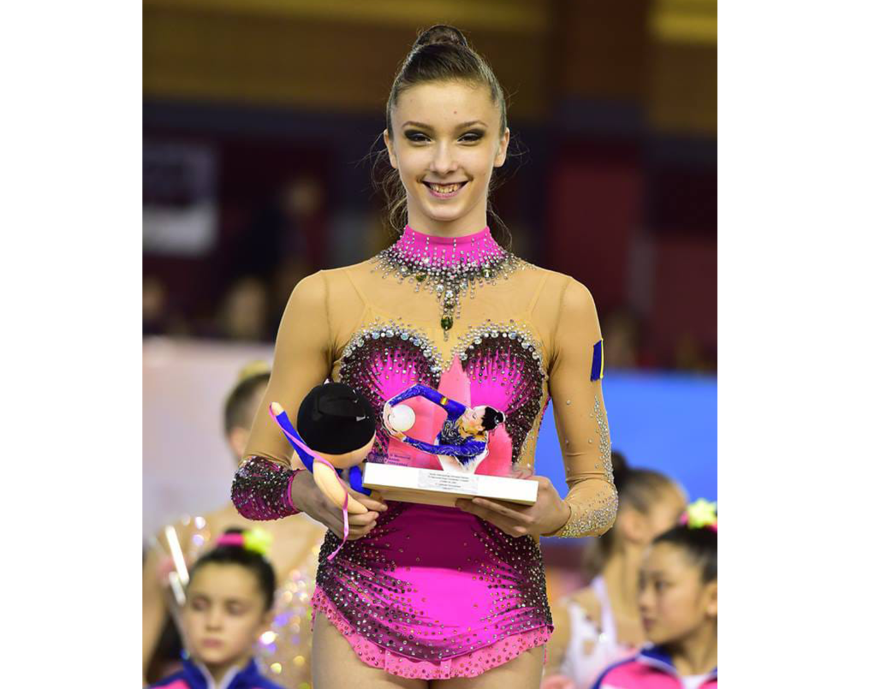 Gimnasta Andreea Verdeș a primit două importante distincţii din partea Federaţiei Internaţionale de specialitate şi a Ministerului Sportului din România