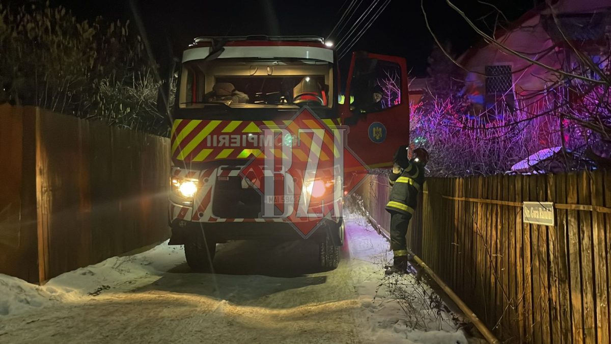 Incediu în comuna Bârnova. O anexă a fost cuprinsă de flăcări – FOTO
