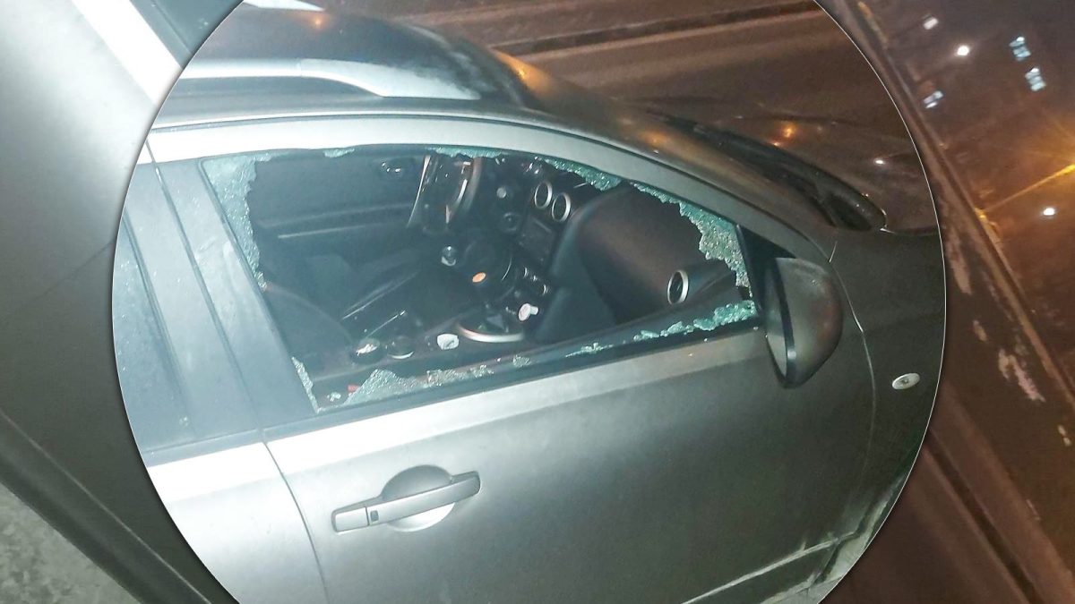 Mașină vandalizată de hoți, în Iași. Victima condamnă autoritățile: „Au mai fost încă 6 mașini sparte”