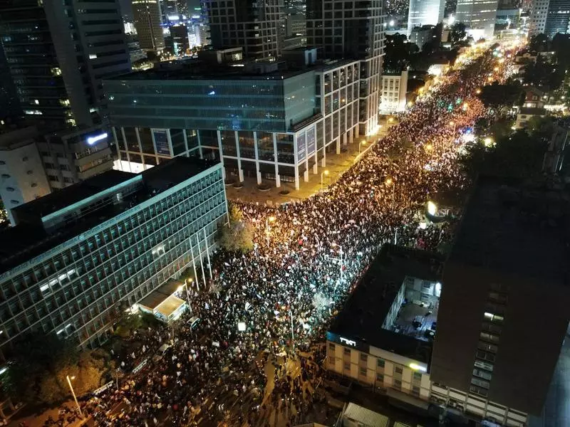 Noi proteste la Tel Aviv. Mii de oameni au manifestat împotriva lui Netanyahu