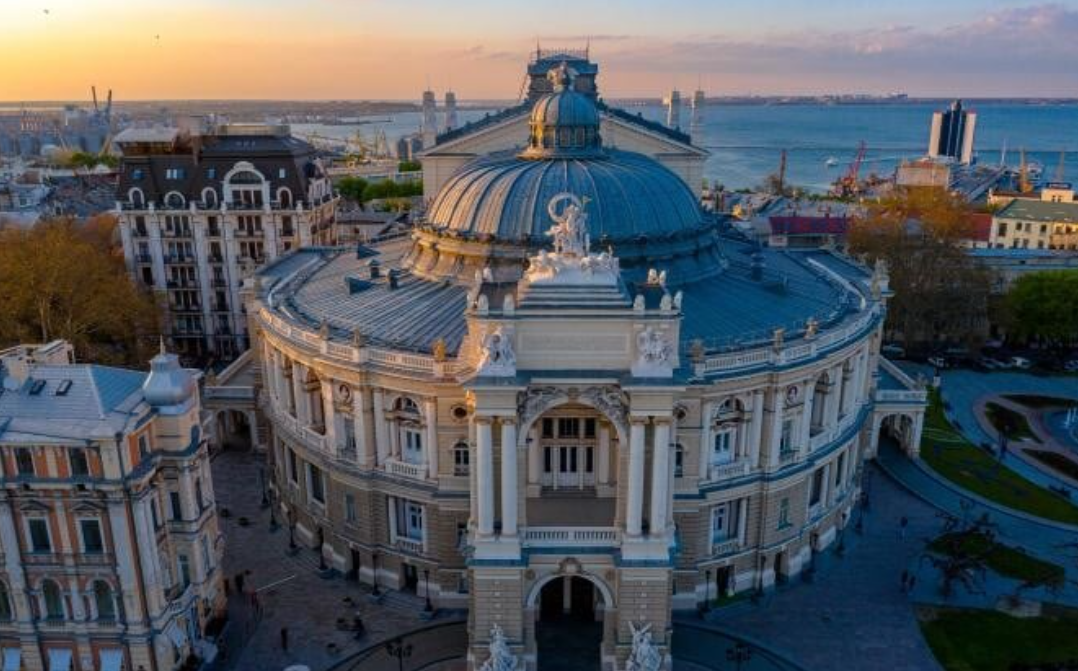 În plin scandal iscat de legea minorităților din Ucraina, o stradă din Odesa ar putea purta numele lui Mihai Eminescu