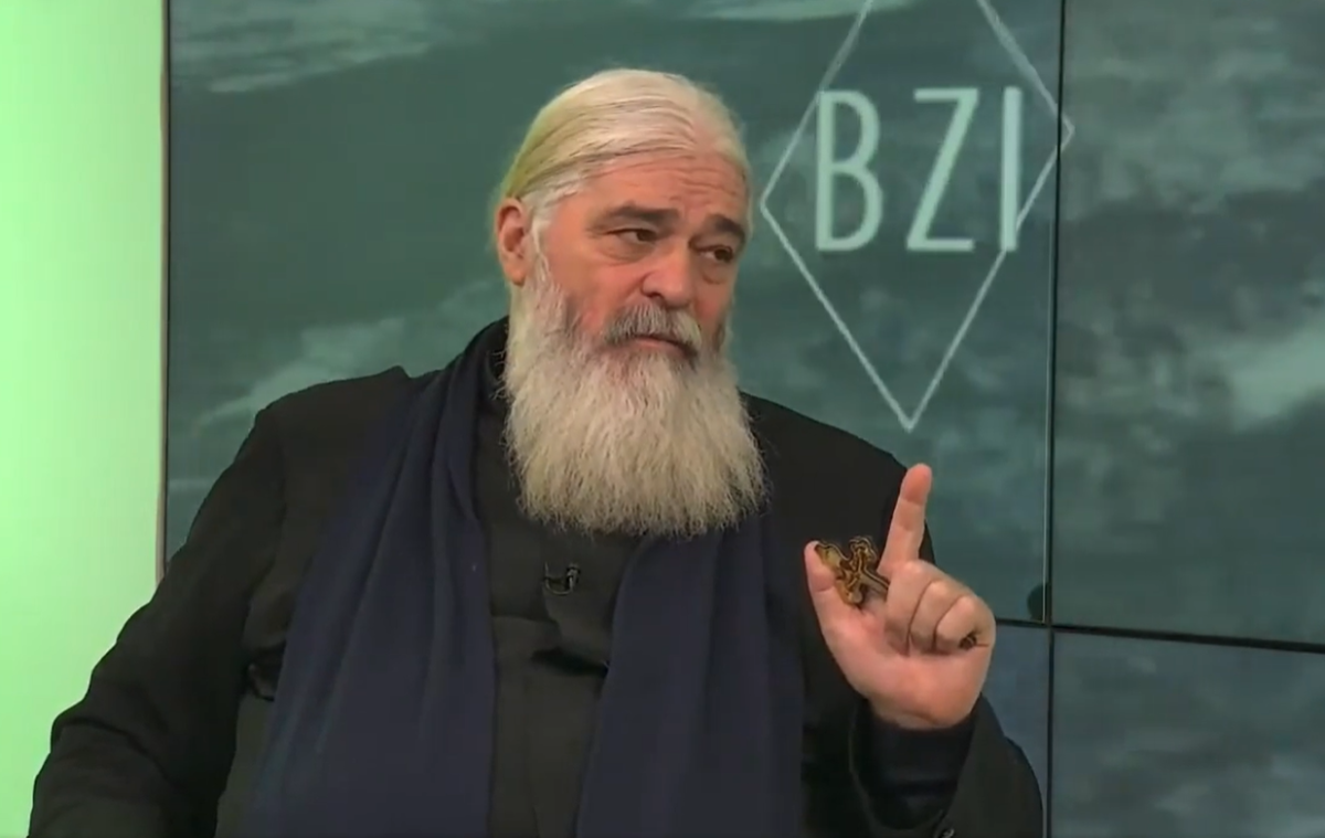 Este păcat să ne judecăm părinții? Părintele Calistrat Chifan: „Copiii sunt oglinda părinților și părinții oglinda copiilor” – VIDEO