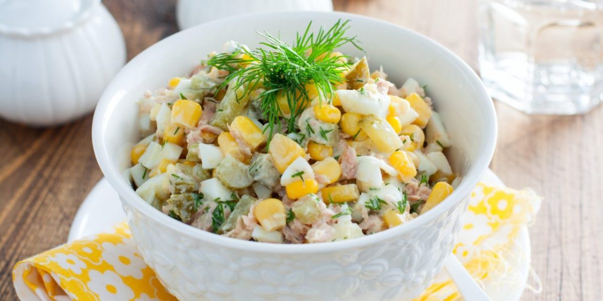 Salată de ton cu maioneză. Ce condimente să folosești pentru o aromă specială?