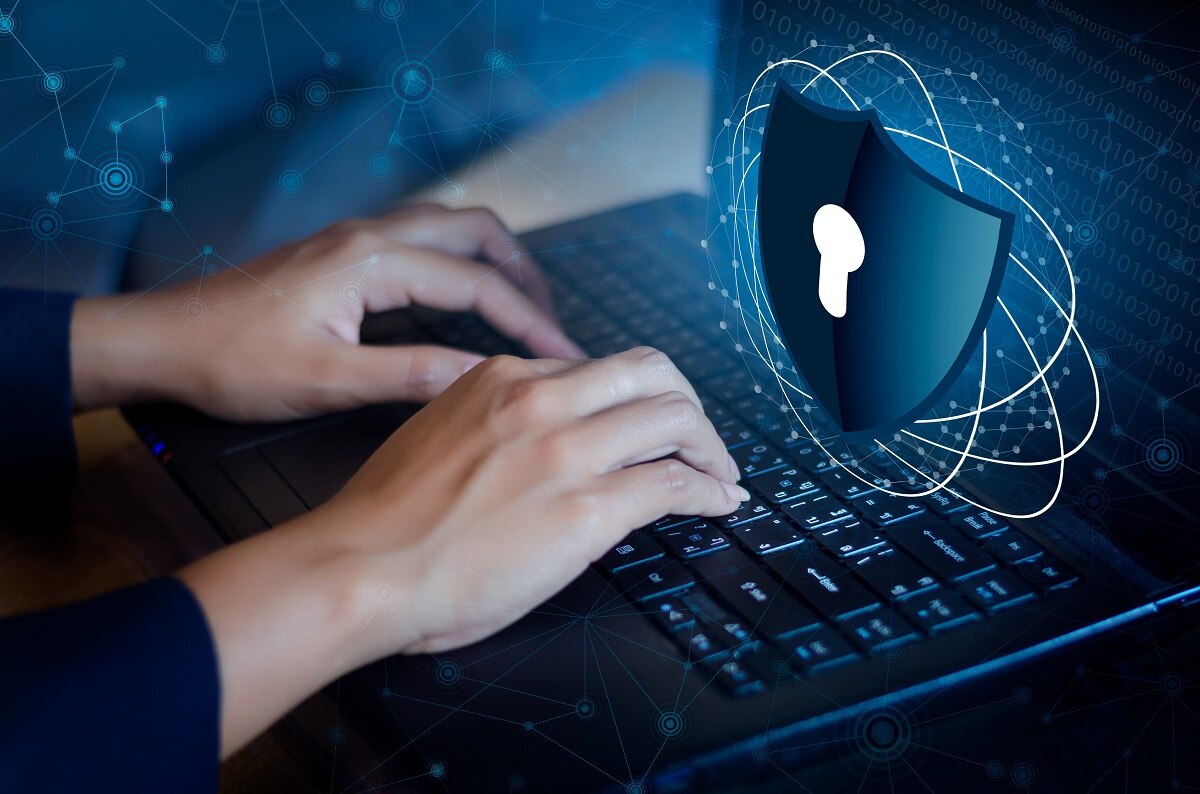 CCR dezbate sesizarea privind legea securității cibernetice. Este încălcat dreptul la viață privată al românilor