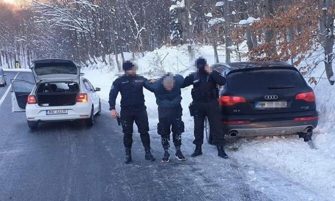 Ucrainean de 19 ani, cu bolid, oprit cu focuri de armă de poliția din România