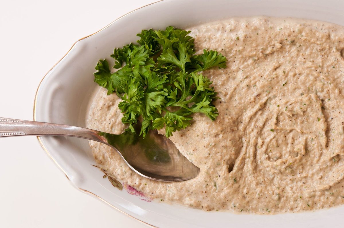 Sos Tahini. Alături de ce feluri de mâncare este servit acesta?