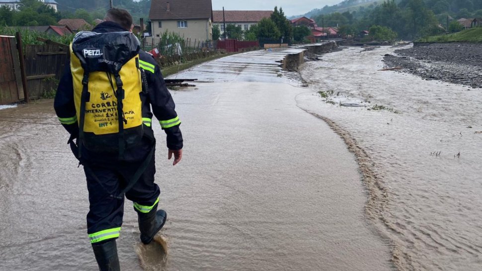 Tragedie în Maramureș! Un tânăr de 31 de ani, găsit mort în râul Vișeu