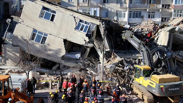 Un nou cutremur puternic, cu o magnitudine de 5 pe scara Richter a lovit Turcia – VIDEO