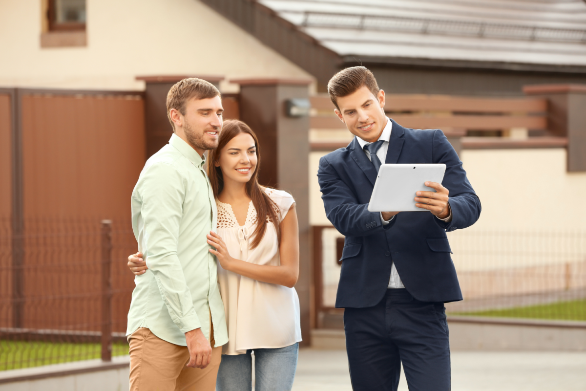  Cum să alegi o agenţie imobiliară potrivită pentru nevoile tale?