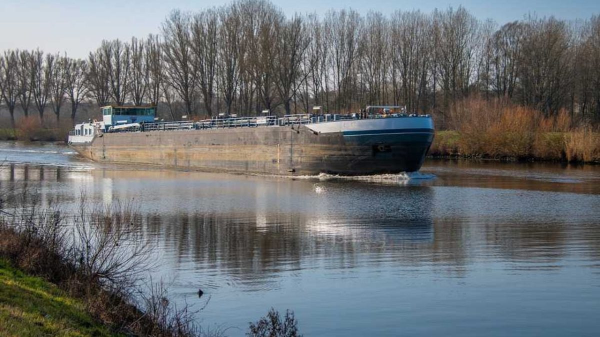 Ucraina ne umilește din nou: Doar un expert român are voie sa facă verificări pe canalul Bâstroe 
