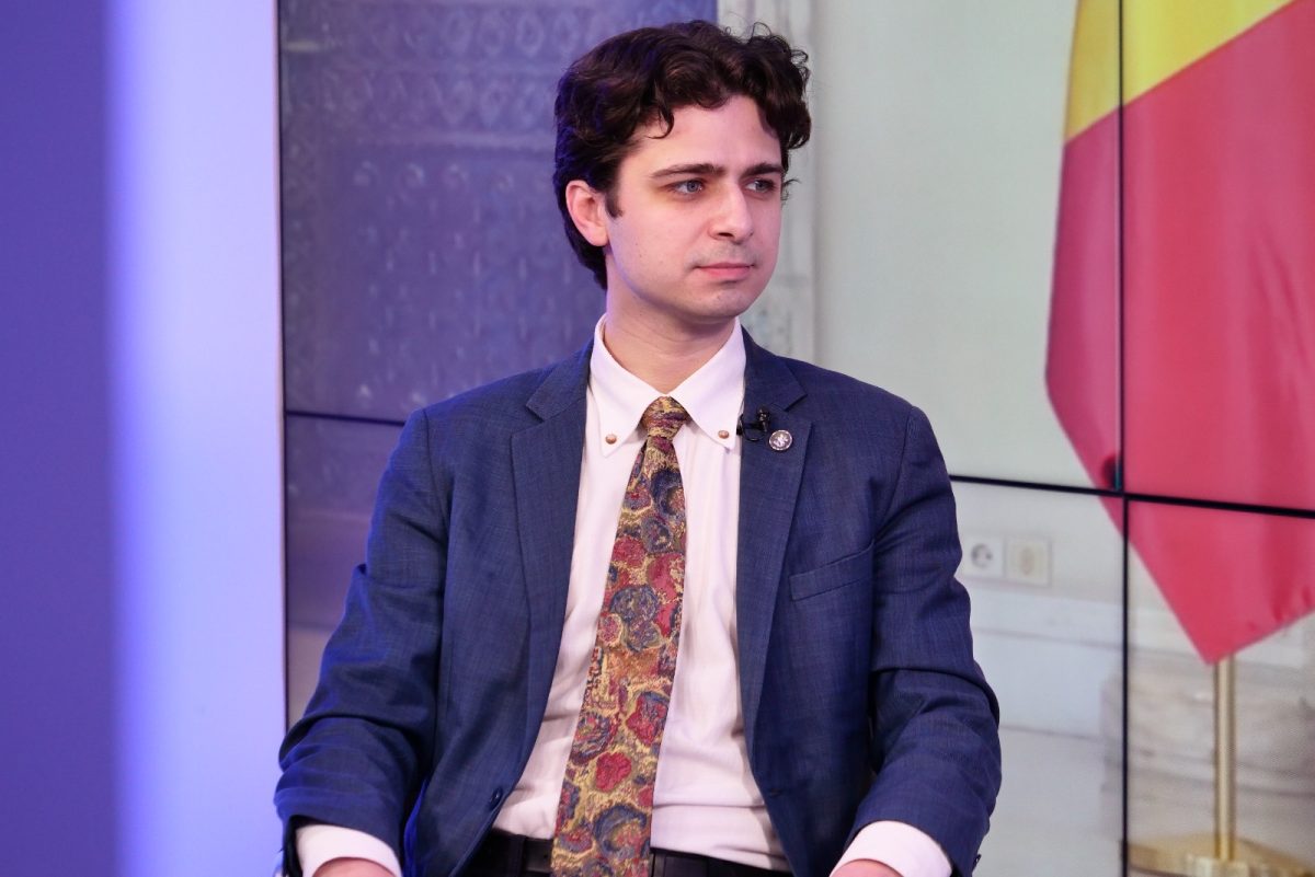 Emanuel Silvian Man, preşedintele de onoare al Ligii Studenților din Iași la BZI LIVE: „Oamenii aceștia iau decizii pentru care noi nu i-am mandatat şi asta este o mare problemă”