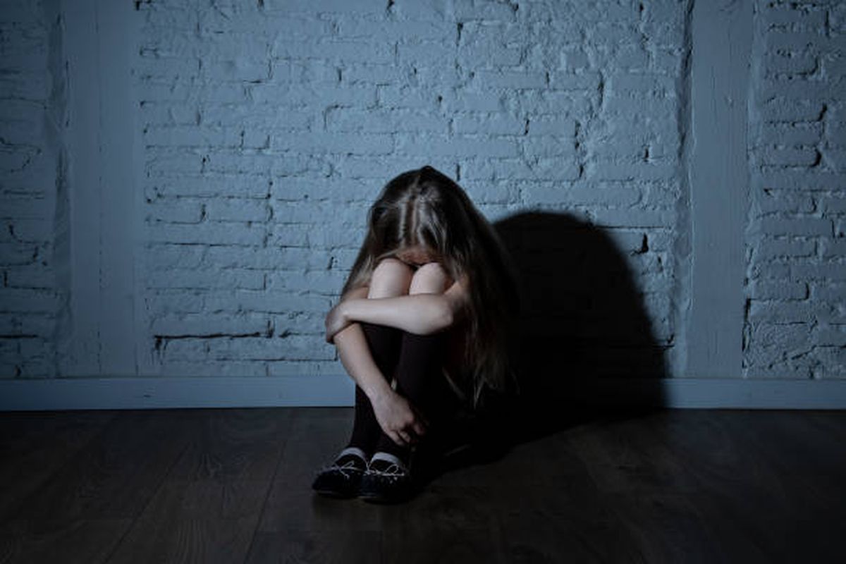 O fetiță de doar 12 ani din Călăraşi a fost exploatată sexual la Paris. Ce sumă primeau părinții în schimbul fetei