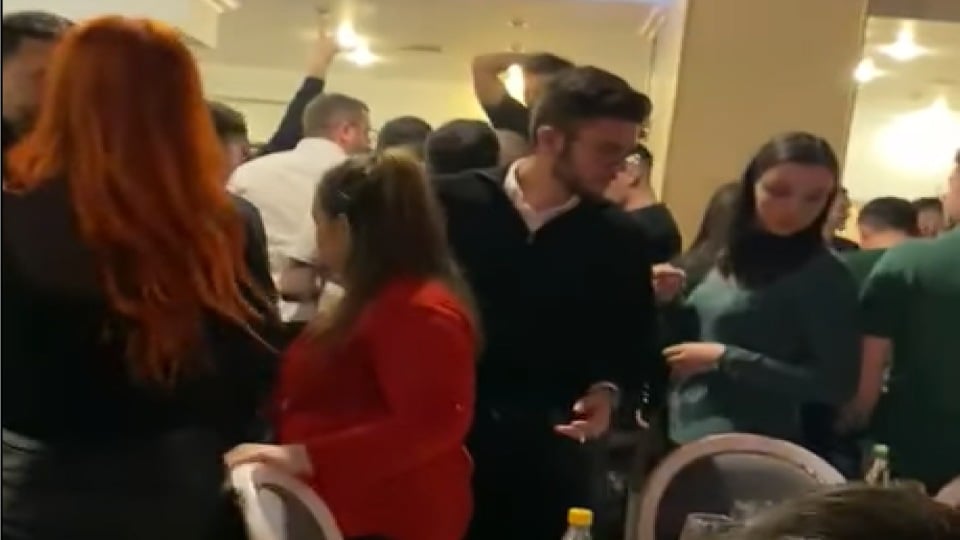Reacție din PSD, după petrecerea cu manele a tinerilor social-democrați: „Ne mai și distrăm”