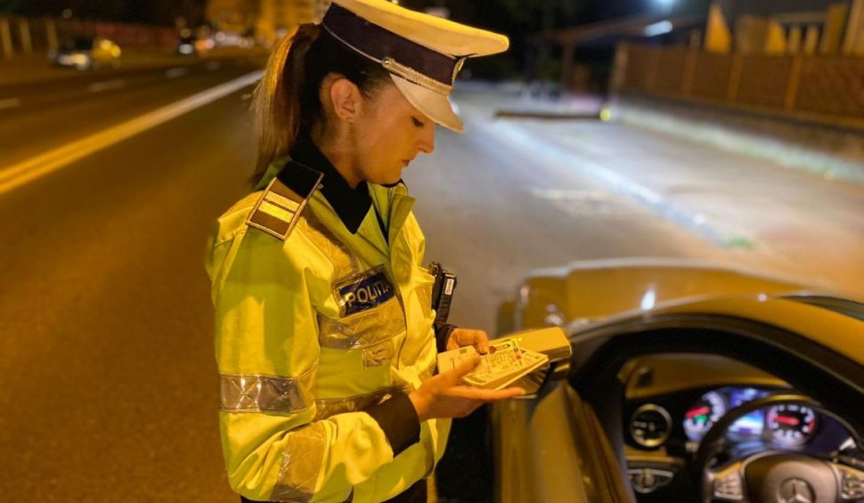 Șoferii care circulă fără toate documentele la ei riscă amenzi uriașe, potrivit Codului Rutier