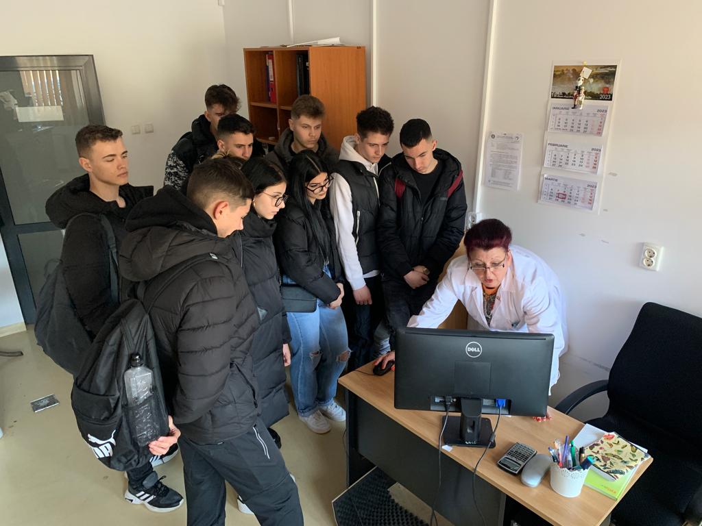 “Promovăm APM – Atitudini Prietenoase pentru Mediu!”, campania de informare-conştientizare a APM Iaşi în şcoli pentru Săptămâna verde