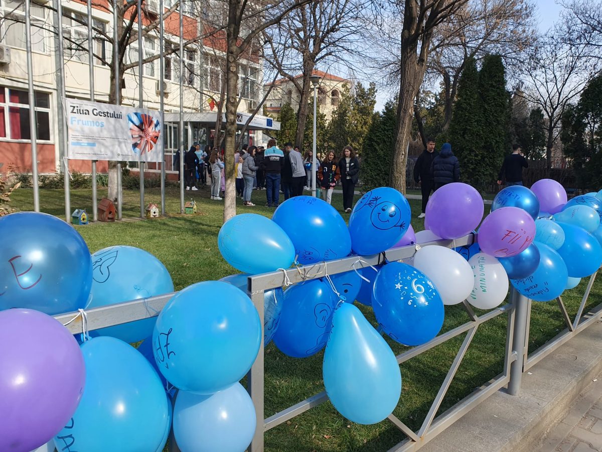„Bunătate. Prietenie. Caracter”: o campanie a elevilor alecsandriști de promovare a comportamentelor prosociale