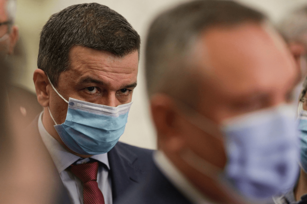 Premierul Nicolae Ciucă, atac la adresa lui Grindeanu: „România trebuie să devină un mare șantier, nu o șezătoare de politicieni care se uită la sondajele de opinie”