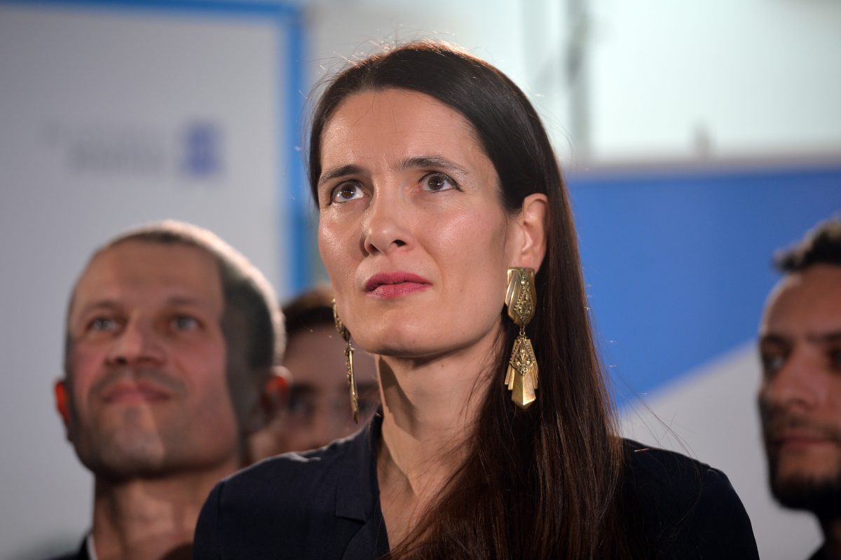 O nouă plângere penală împotriva primarului Clotilde Armand. Este acuzată de imixtiune în justiție