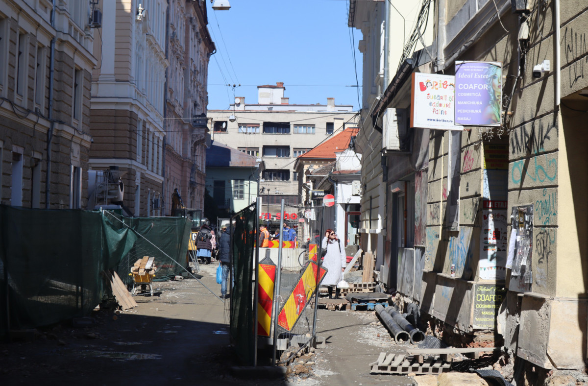 Când Boc construiește, Clujul se prăbușește. Orașul de cinci stele se întoarce în Evul Mediu