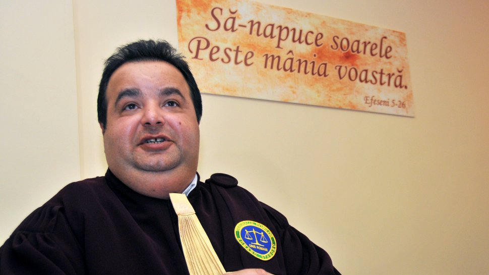 Romii vor da BOR în judecată. Dorin Cioabă, regele țiganilor, a făcut anunțul
