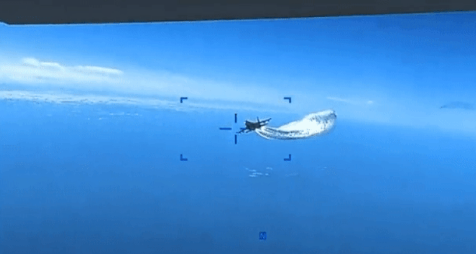 Armata SUA a publicat filmarea cu momentul în care dorna americană MQ-9 Reaper este atacată de avioanele de vânătoare rusești – VIDEO