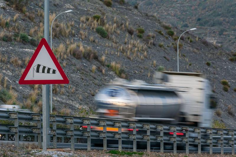 Vântul a bătut sâmbătă la Budapesta cu 117 km/h, aproape de viteza unui uragan