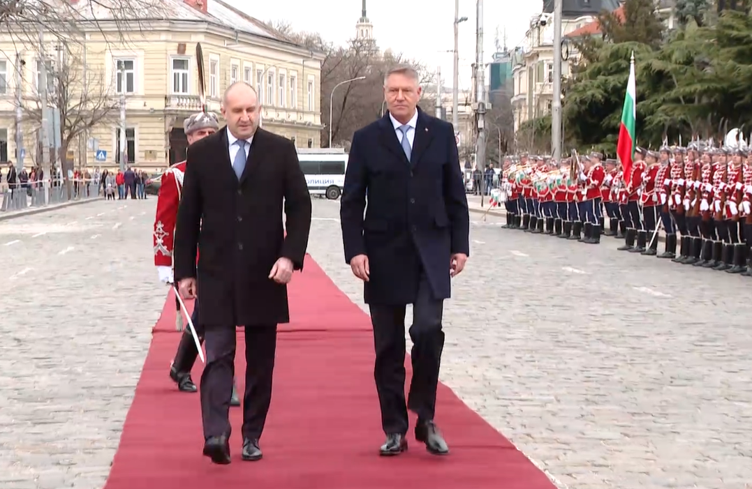 Klaus Iohannis este primit de președintele Bulgariei, Rumen Radev – LIVE VIDEO