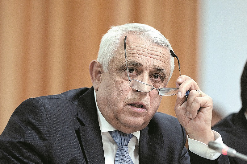 Fermierii români acuză că sunt falimentați de Ucraina. Ministrul Petre Daea intervine la Comisia Europeană