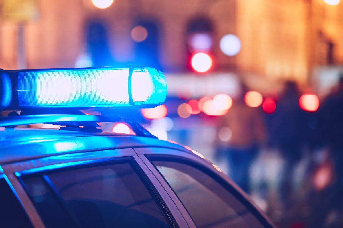 O tânără a fost înjunghiată în gât de iubit, într-un taxi din București