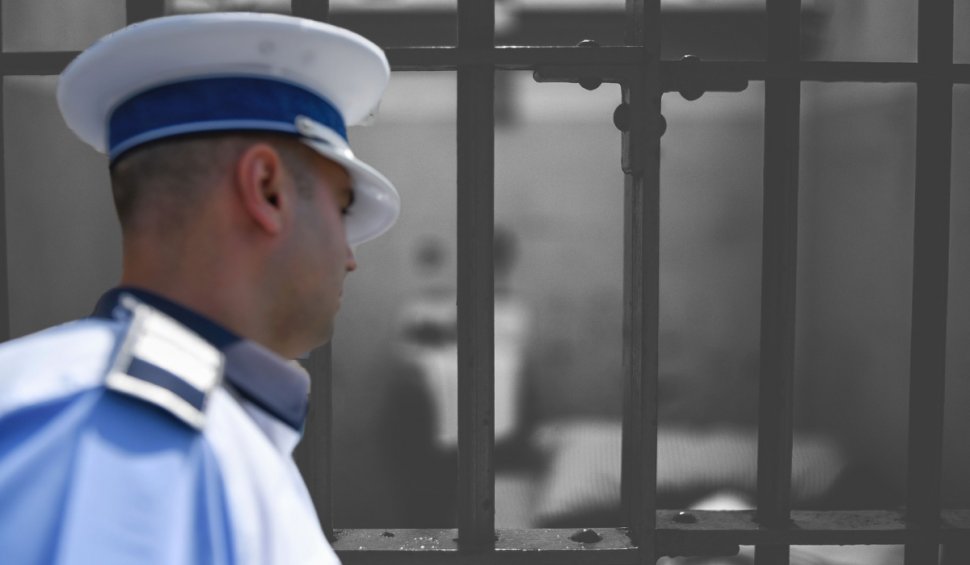 Polițist din București, reținut de procurorii DNA. Este acuzat că a cerut 300.000 de euro mită