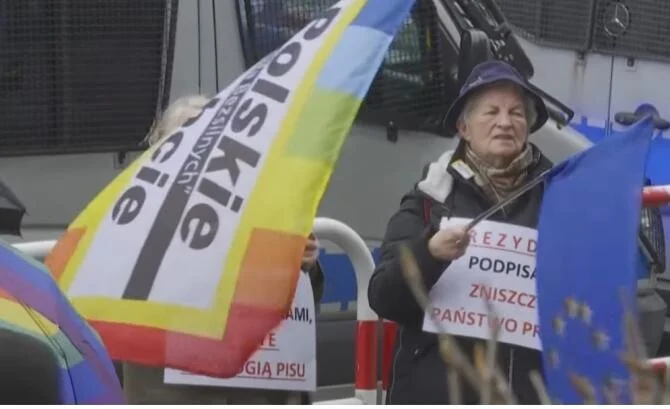 O femeie de naționalitate poloneză a fost găsit vinovată pentru că a furnizat pastile pentru avort: „Nu mă simt vinovată”