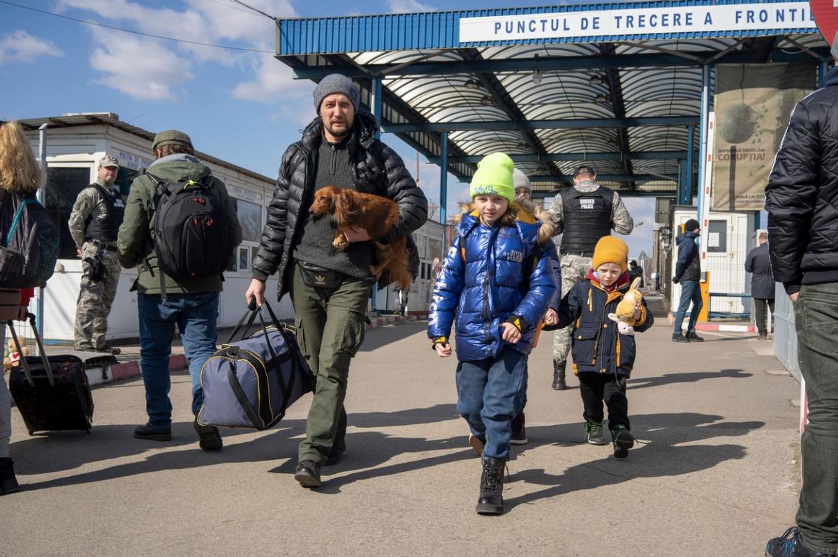 În România au intrat, în ultimele 24 de ore, peste 8.000 de ucraineni