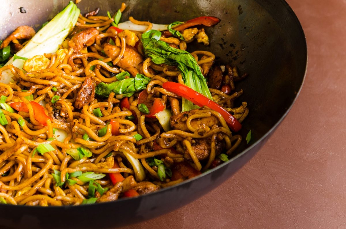 Rețetă tăiței chinezești cu sos de soia. Cum să pregătești rapid o mâncare asiatică gustoasă