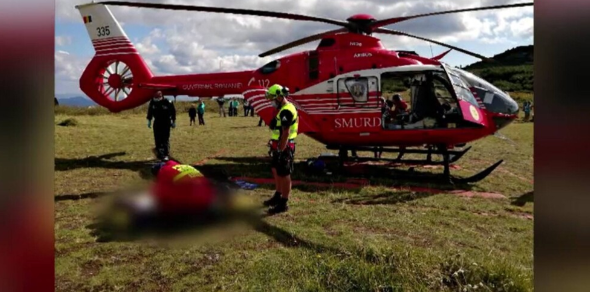 Un copil de 10 ani, salvat de salvamontiști. Elicopterul SMURD Brașov a intervenit de urgență – VIDEO