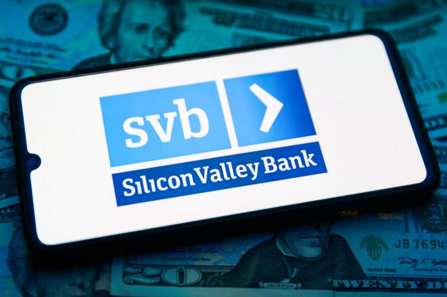 După falimentul anunțat zilele trecute, noul CEO al Silicon Valley le cere clienților să-și mute banii înapoi
